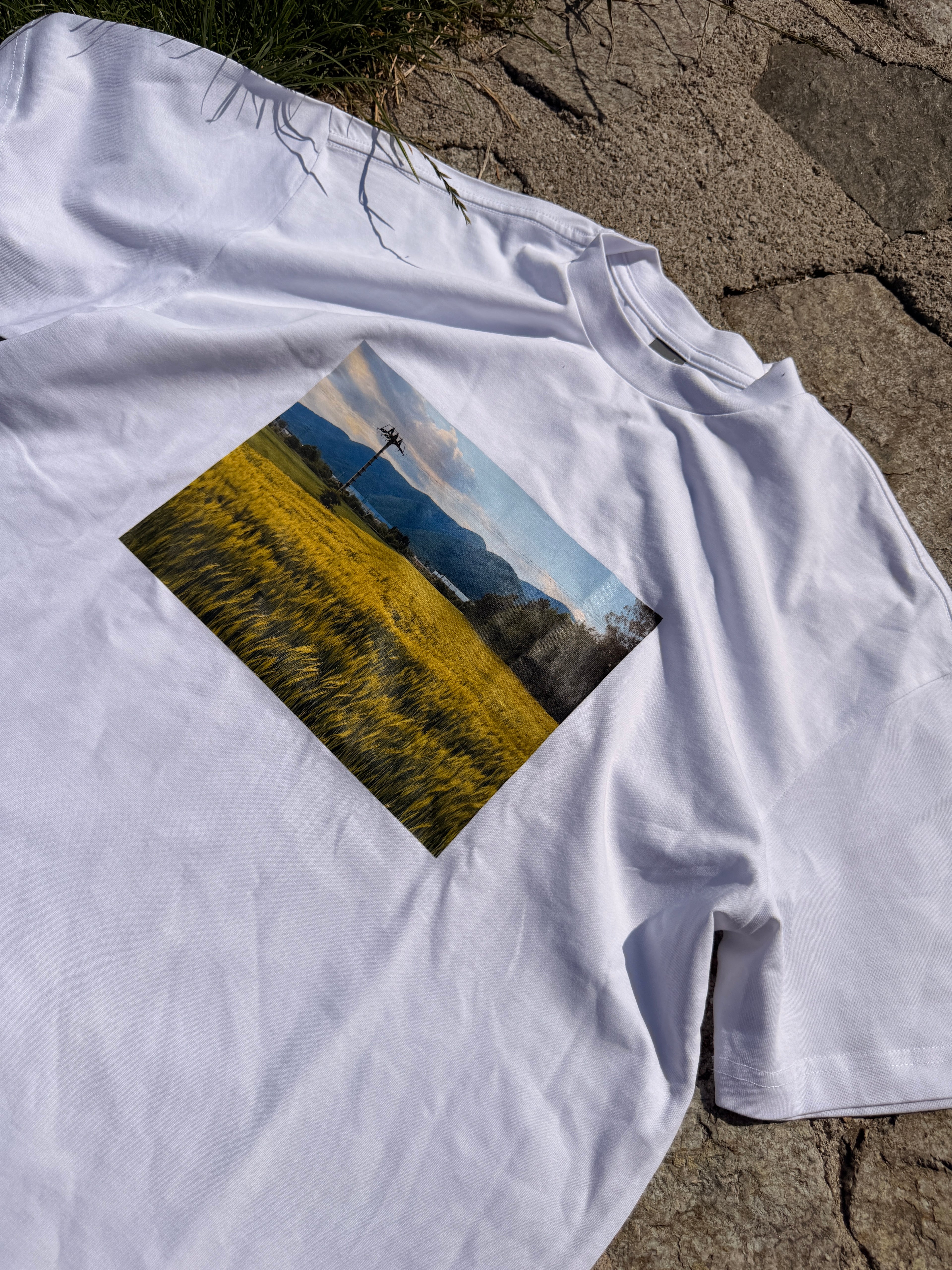 Archive box tee